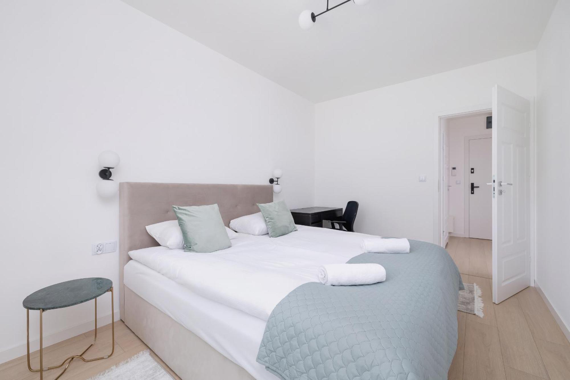 Krowoderska Apartment With Balcony Near City Center By Rent Like Home Cracovie Extérieur photo